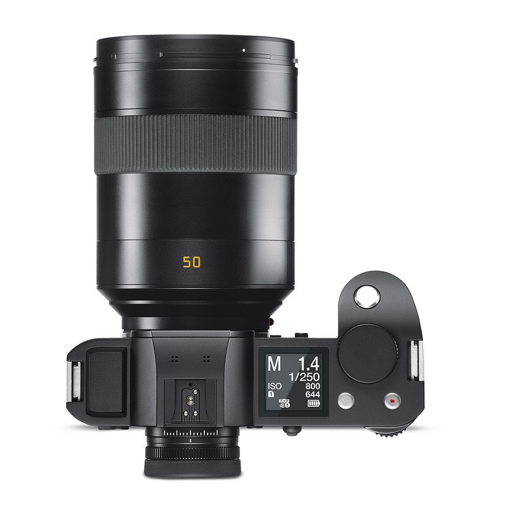 Leica SL con Summilux-SL 50 mm f/1.4 ASPH. Immagine Leica Camera AG.